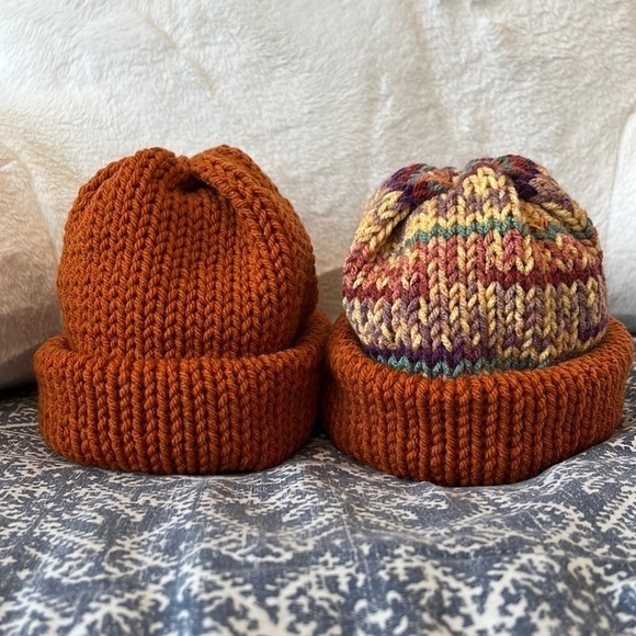 Handmade Knit Baby Beanies - Picture 1 of 3